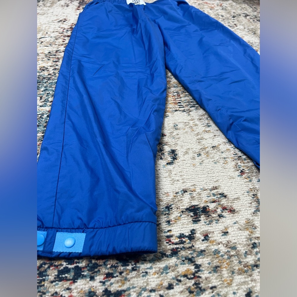 Nike Kid Pants - Picture 2 of 9